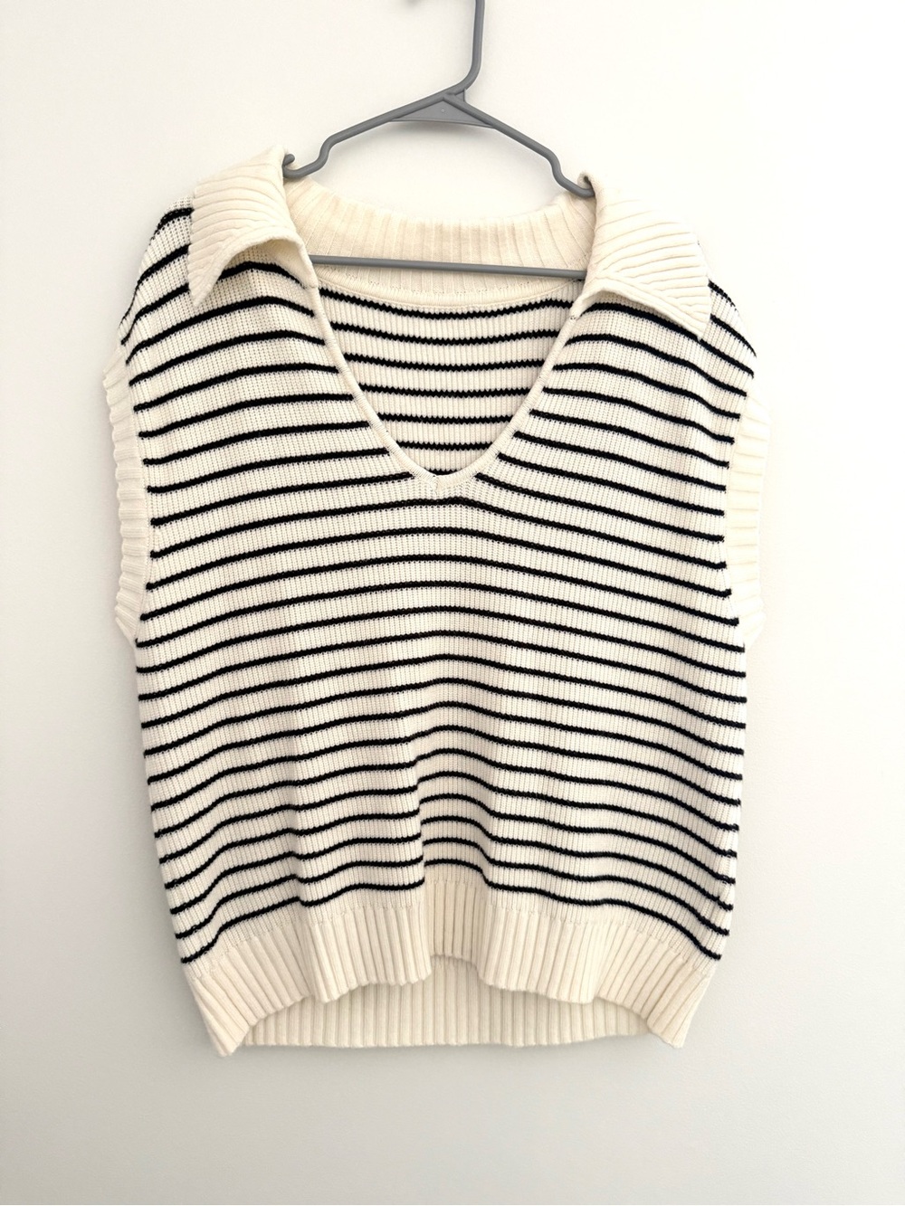 Amazon Striped Boutique V-Neck Collared Sweater Vest - Cream/ Black